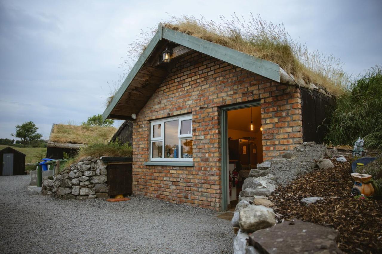 Mayo Glamping Castlebar Exterior foto